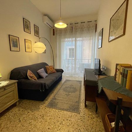 Back To The Past Appartement Olbia Buitenkant foto