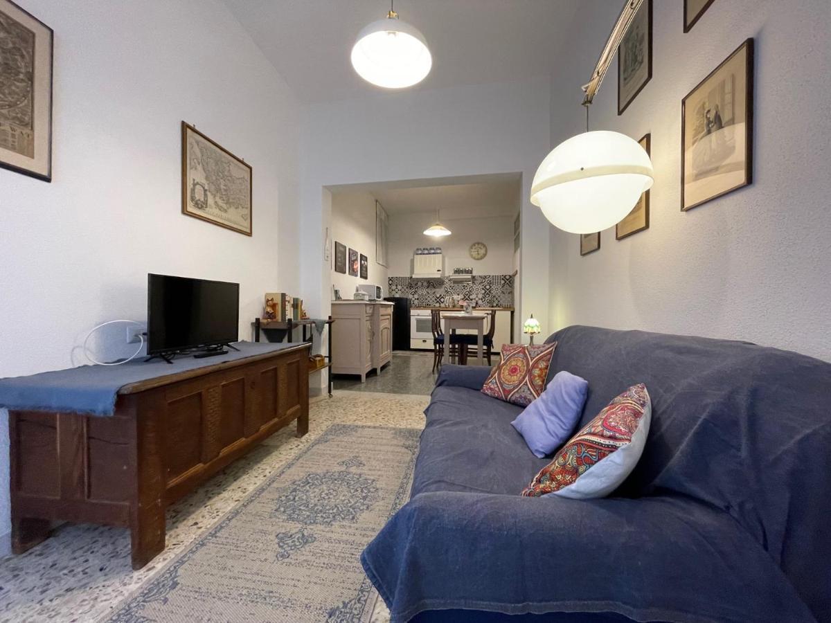 Back To The Past Appartement Olbia Buitenkant foto